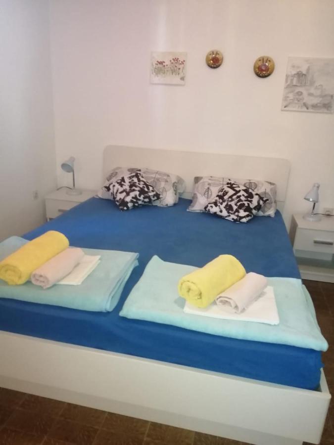 Apartmani Rosanda 2 Petrcane Eksteriør billede